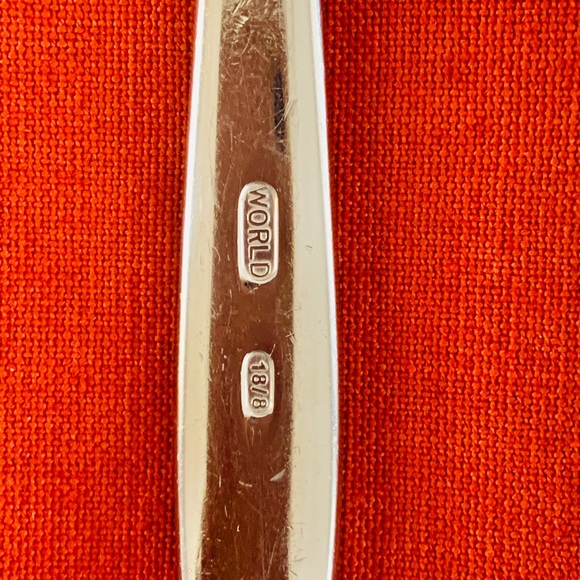 World 18/8 Tableware Stainless (4Pc) Flatware Set - Picture 2 of 6